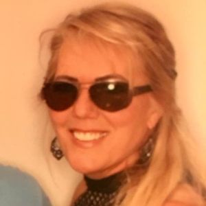 Meet your Posher, Candace